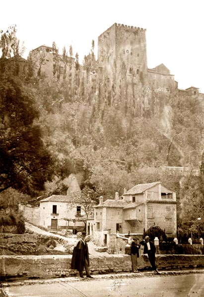 Paseo de los Tristes. At the height of the Tower of Comares in the Alhambra. Andalusia